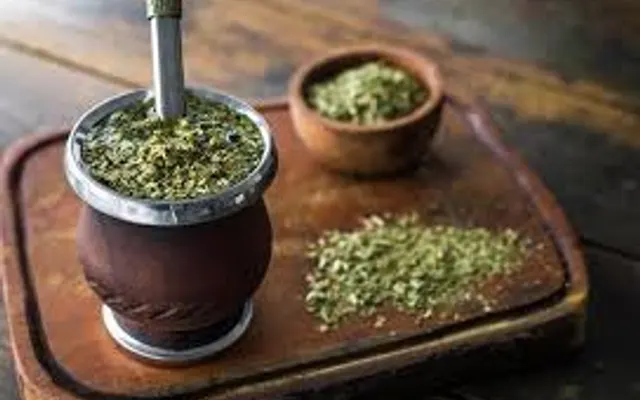 EVALUACIÓN DEL EFECTO DEL MOMENTO DE ADICIÓN DE LA INFUSIÓN DE YERBA MATE (ILEX PARAGUARIENSIS) EN LAS CARACTERÍSTICAS FISICOQUÍMICA Y SENSORIALES DE LA